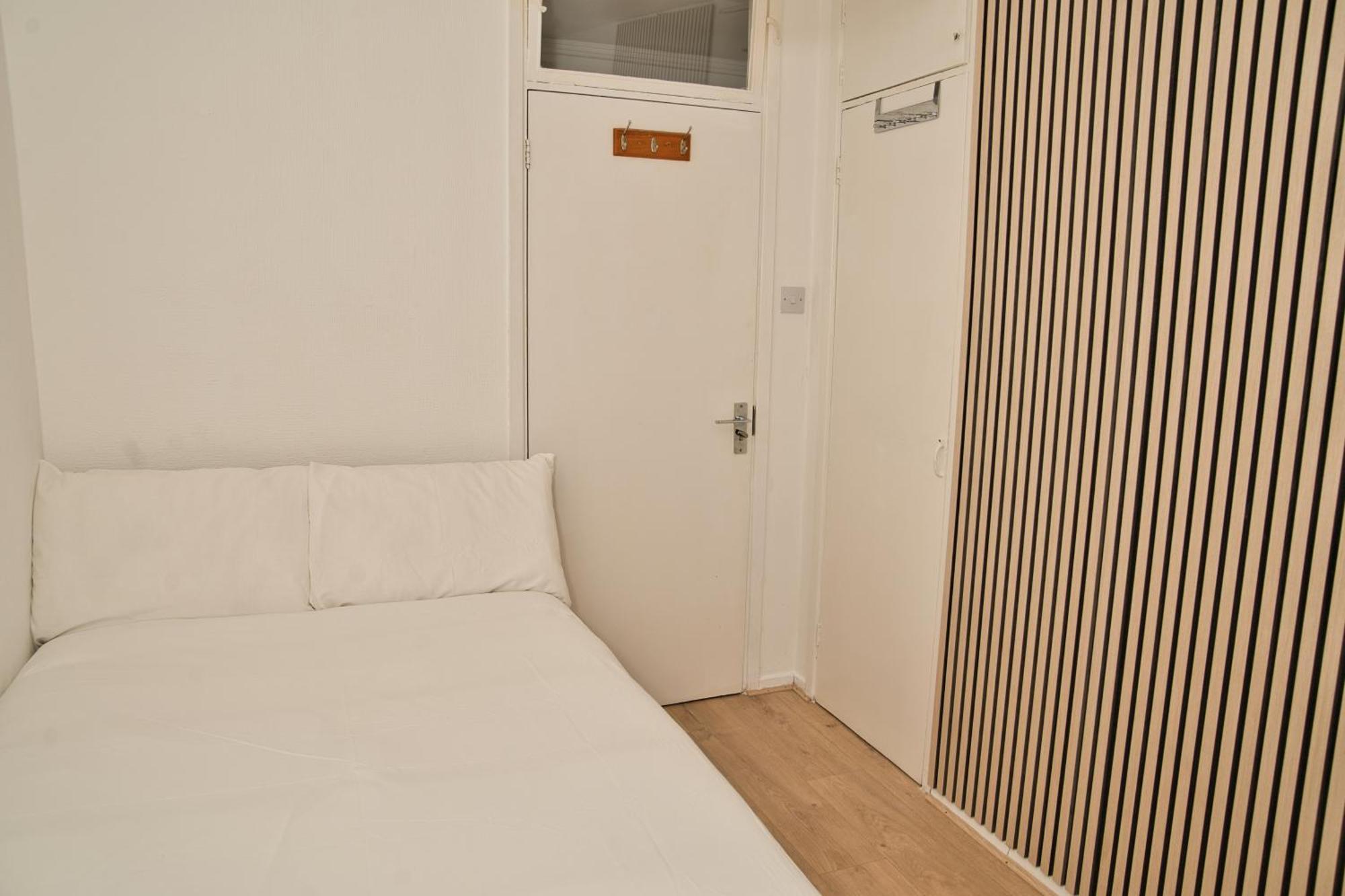 Appartamento Stunning 4 Bedroom In Swiss Sleeps 10 Londra